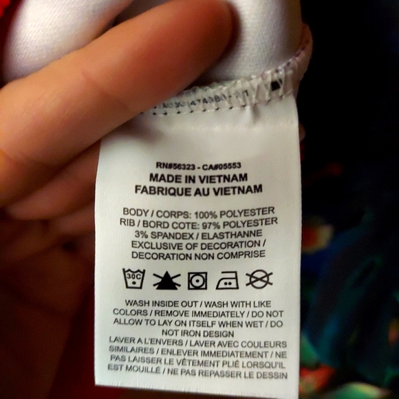 Nike Multicolor Tropical Patterned Cropped Jacket - Picture 5 of 10